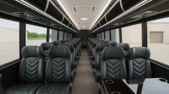 fond du lac 28 passenger minibus rental